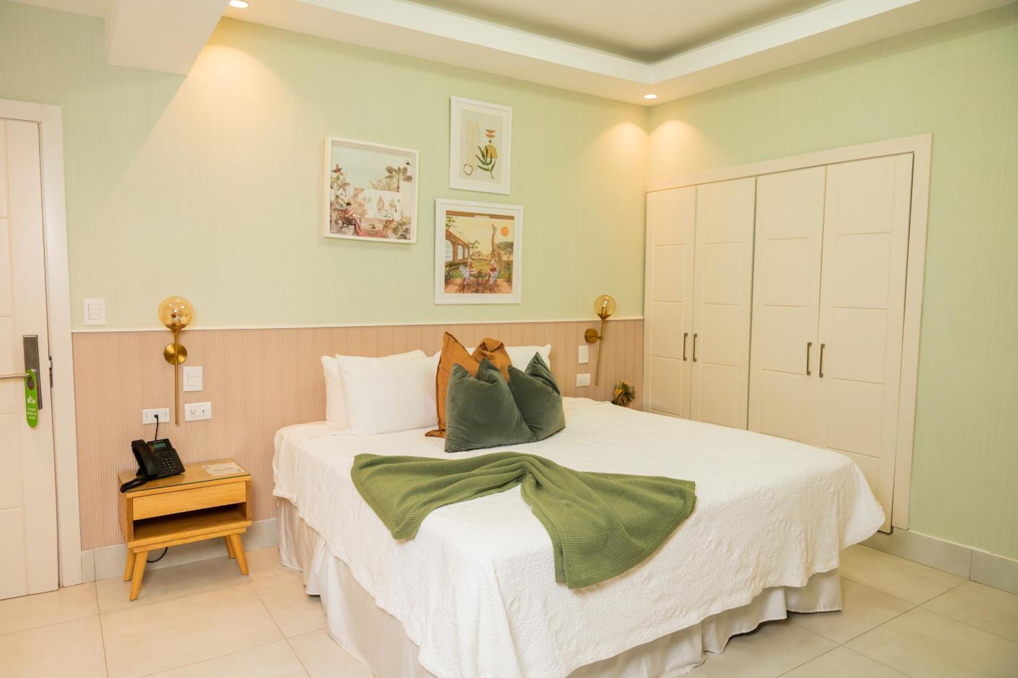 Hotel Stay Here Suites Санто Доминго Екстериор снимка
