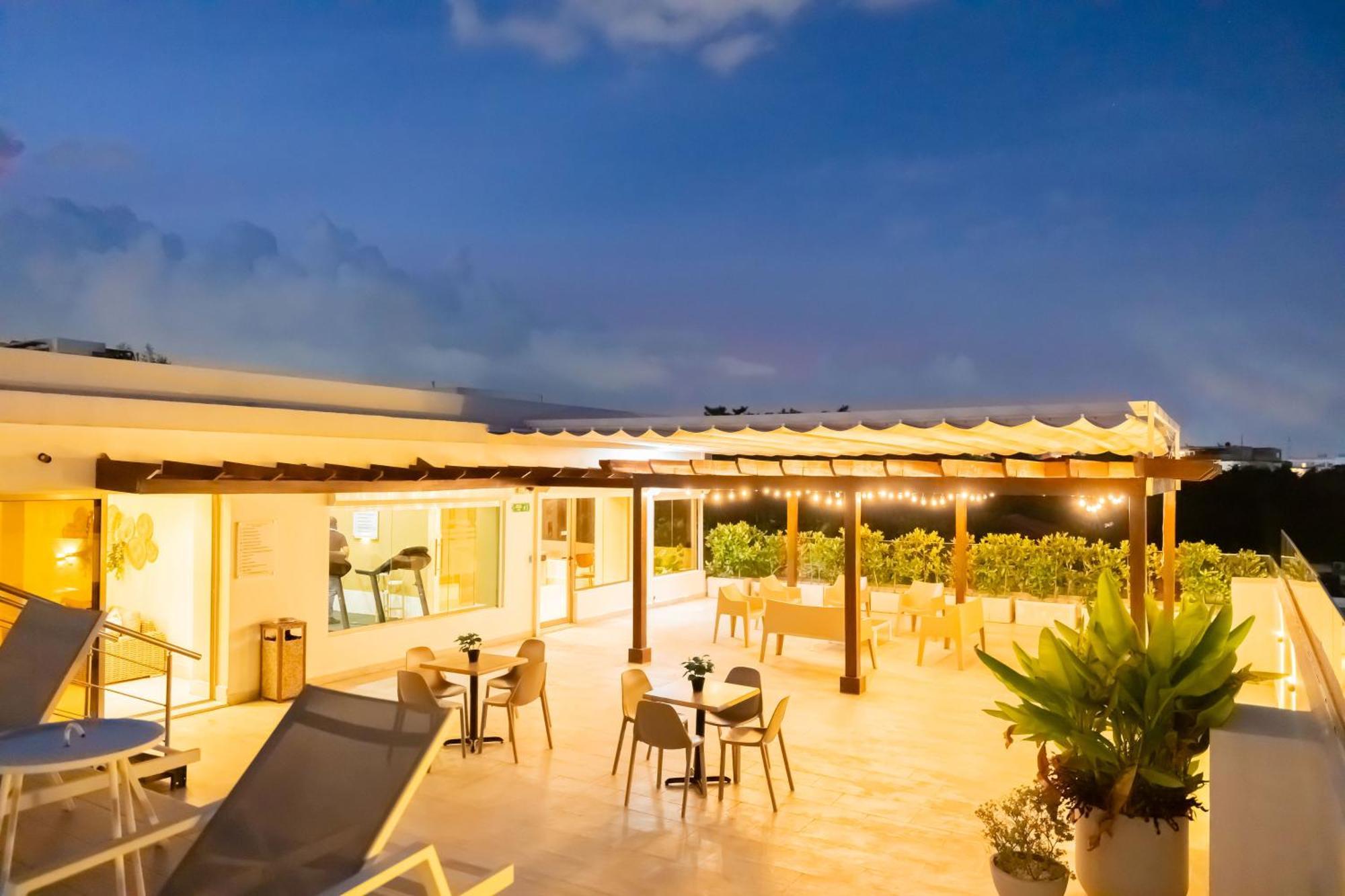 Hotel Stay Here Suites Санто Доминго Екстериор снимка